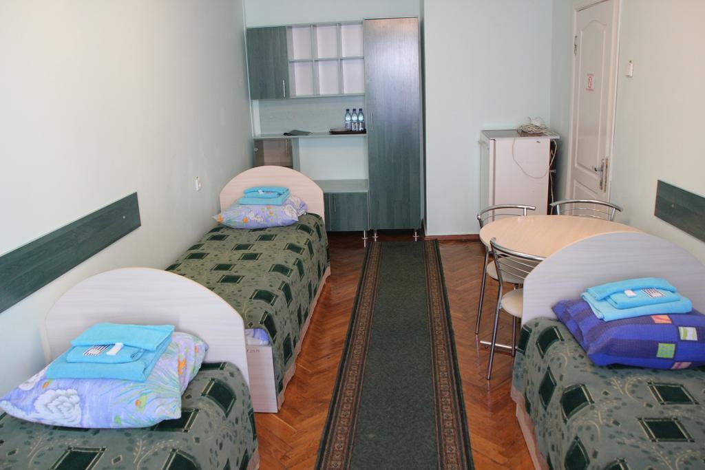 Hotel Ukraine 日托米尔 客房 照片