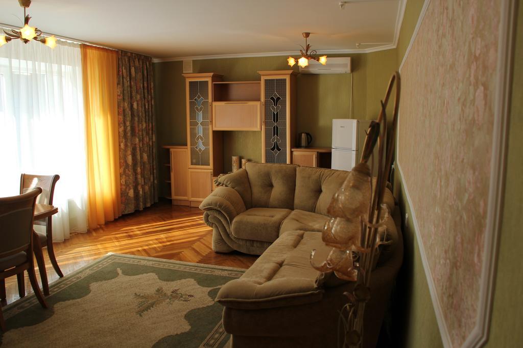 Hotel Ukraine 日托米尔 外观 照片